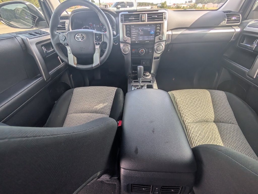Used 2024 Toyota 4Runner SR5 AWD/4WD image 25