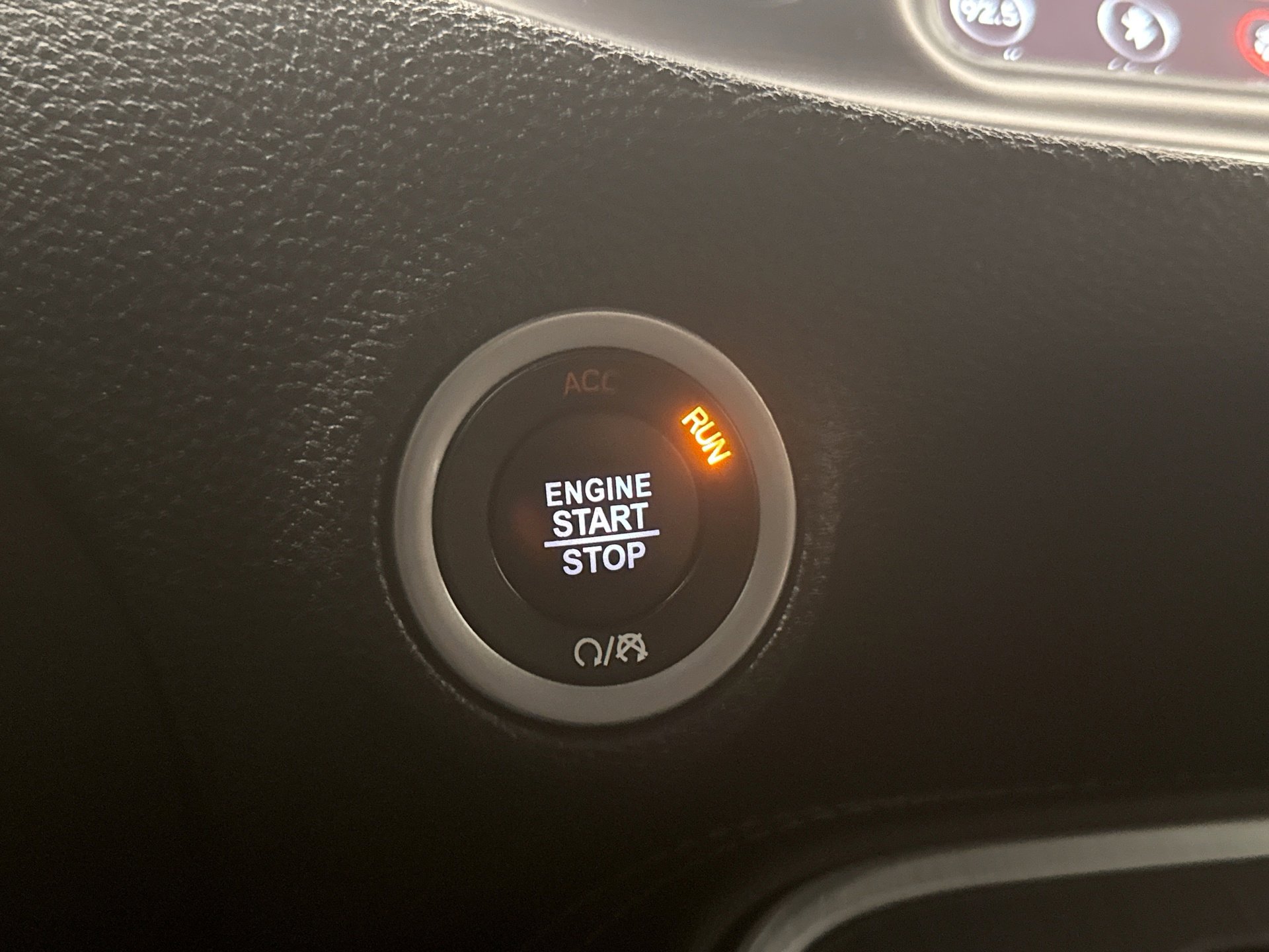 Used 2018 Dodge Challenger R/T Plus RWD image 19