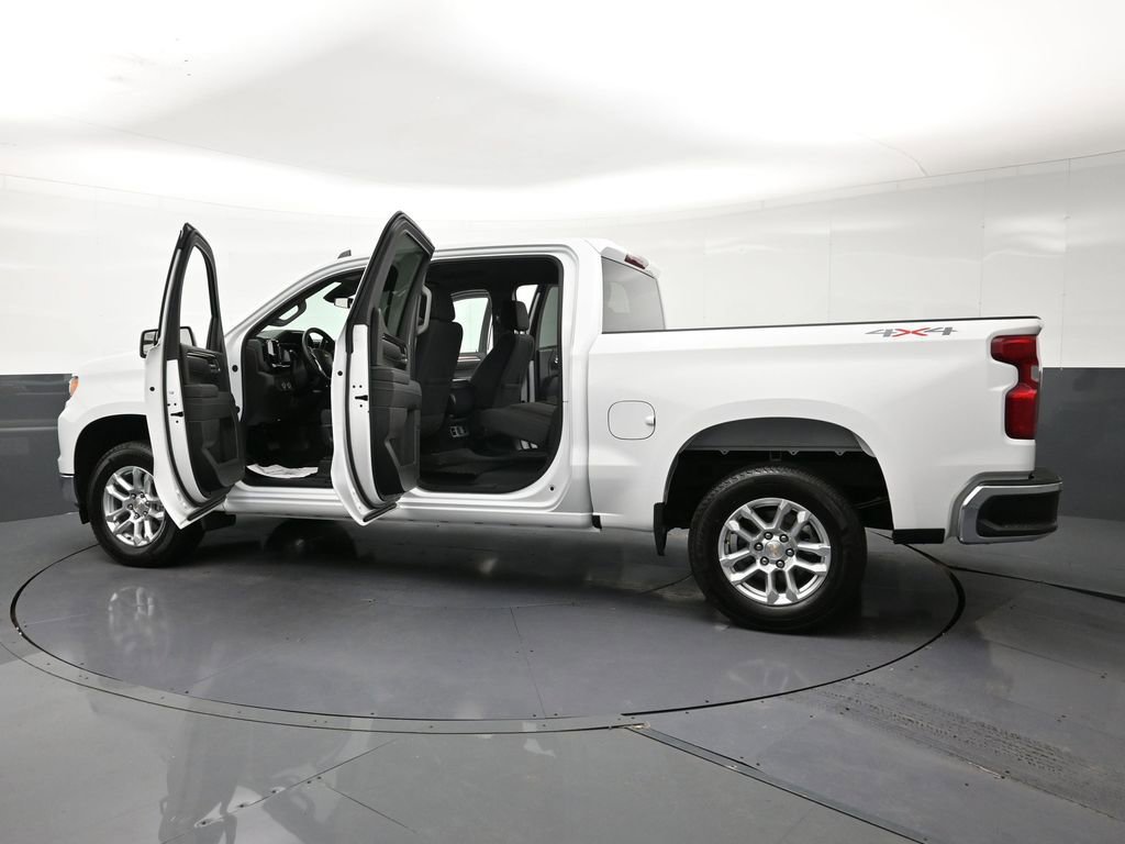 Used 2026 Chevrolet Silverado 1500 LT image 33