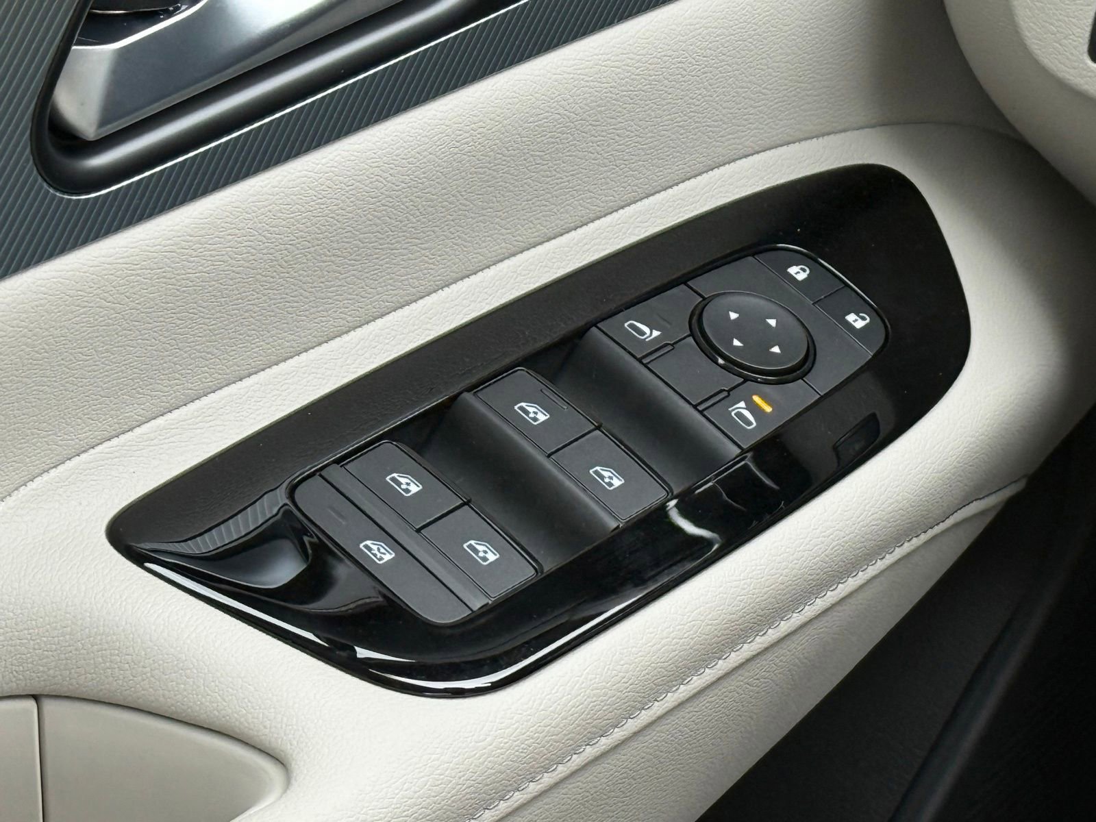 New 2026 Nissan Murano SL image 32