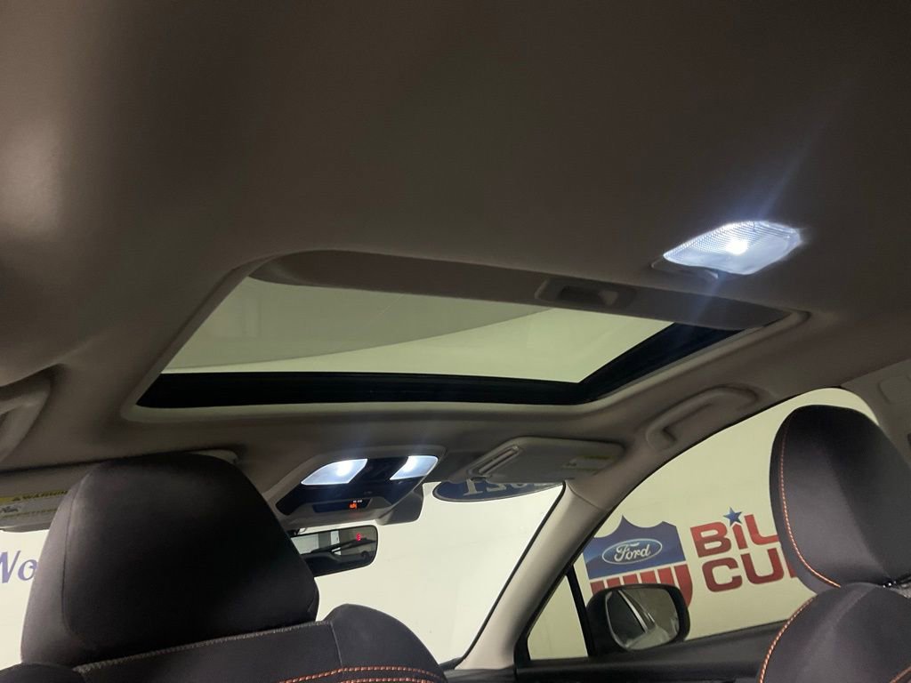 Used 2021 Subaru Crosstrek 2.0i Premium w/ Moonroof Package image 21