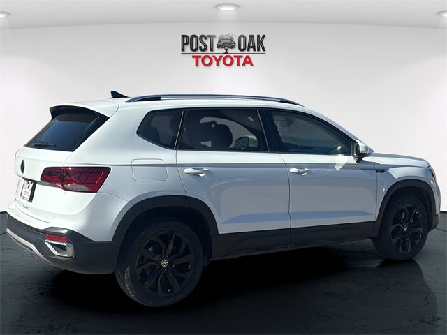 Used 2022 Volkswagen Taos SE w/ Panoramic Sunroof Package image 7