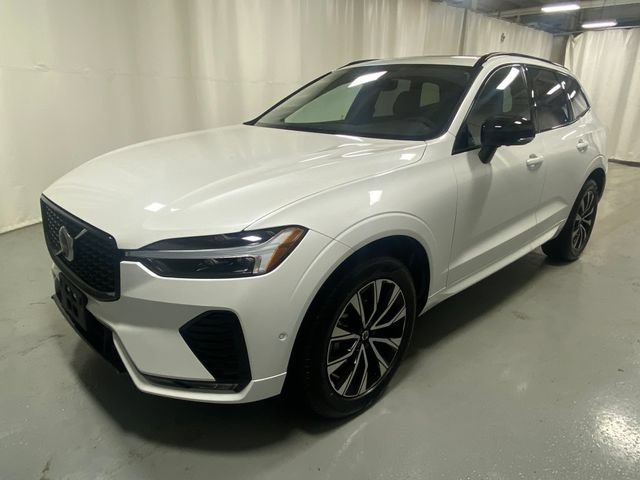 Used 2025 Volvo XC60 B5 Plus AWD/4WD video 1