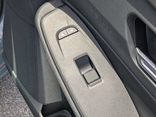 New 2026 Nissan Sentra SV w/ SV Convenience Package FWD image 31