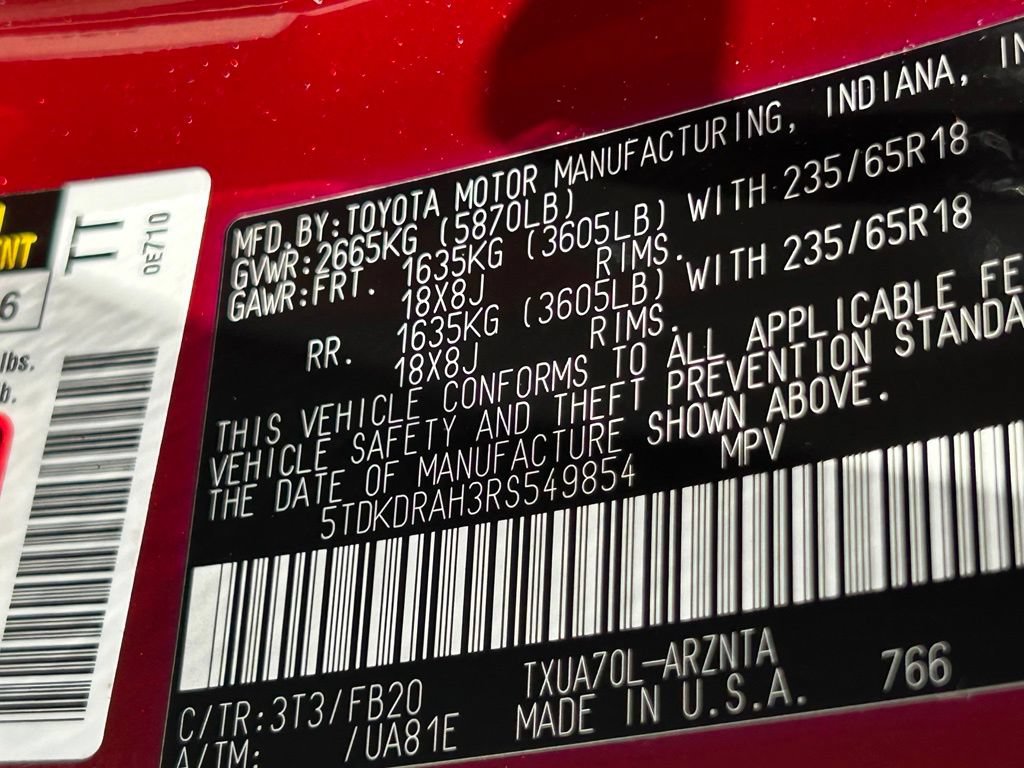 Used 2024 Toyota Highlander LE FWD image 54
