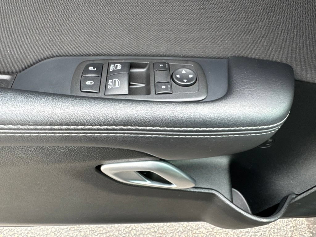 Used 2022 Dodge Challenger R/T Scat Pack RWD image 15