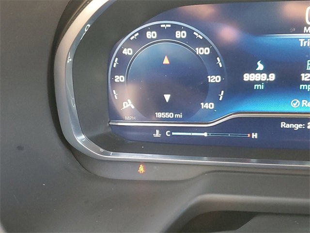 Used 2023 Chevrolet Suburban Z71 image 15