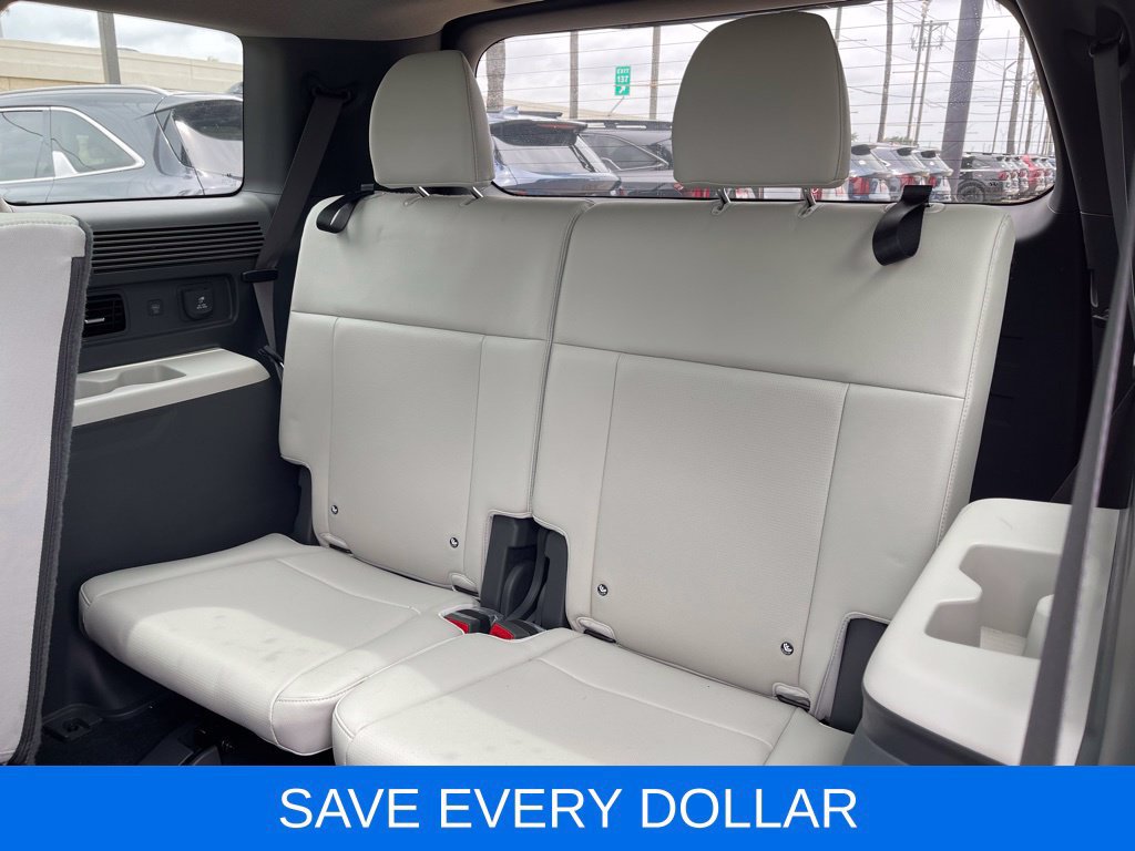 Used 2024 Hyundai Santa Fe Limited AWD/4WD image 18