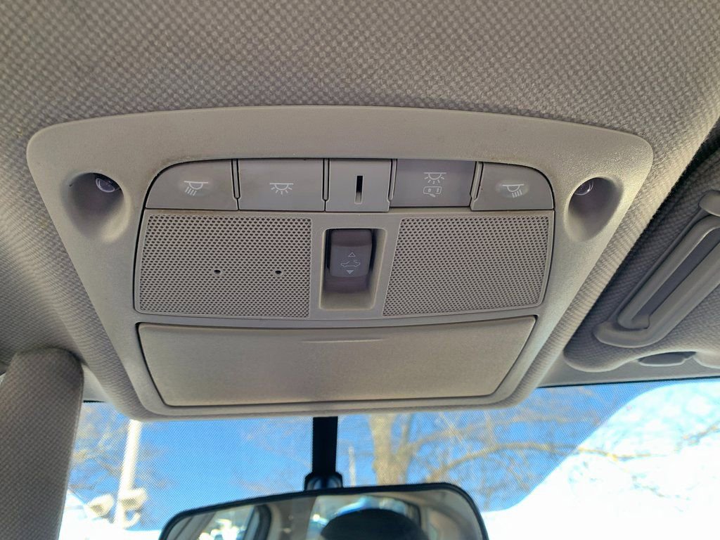 Used 2017 Nissan Sentra SV w/ Style Package image 19