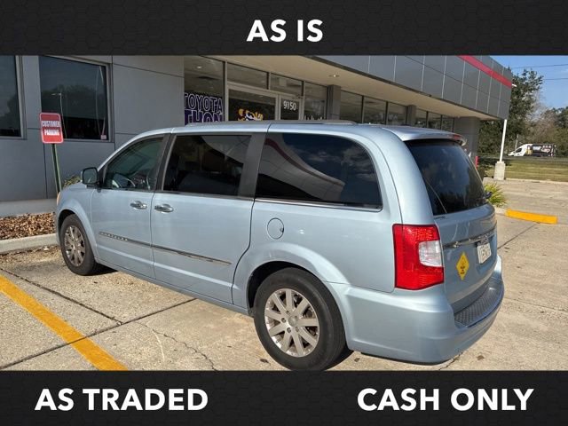 Used 2012 Chrysler Town & Country Touring-L w/ Entertainment Group #2 image 5