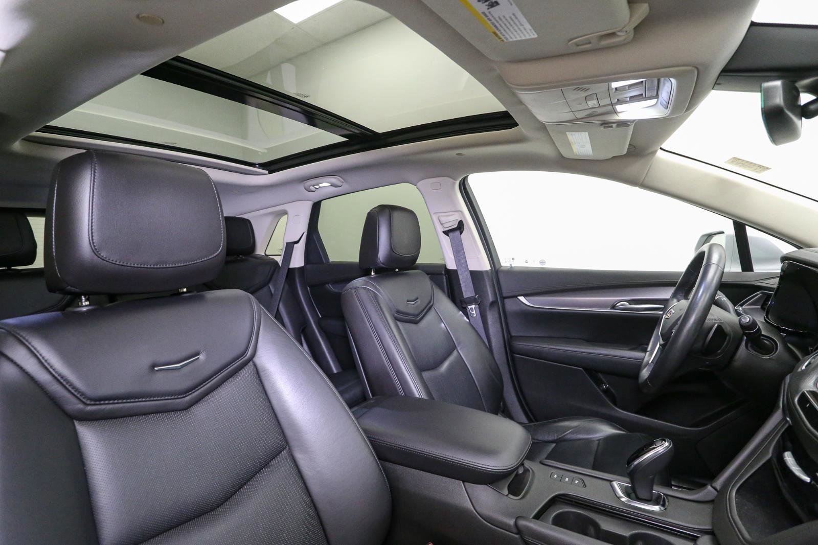 Used 2018 Cadillac XT5 Luxury w/ Driver Awareness Package image 20