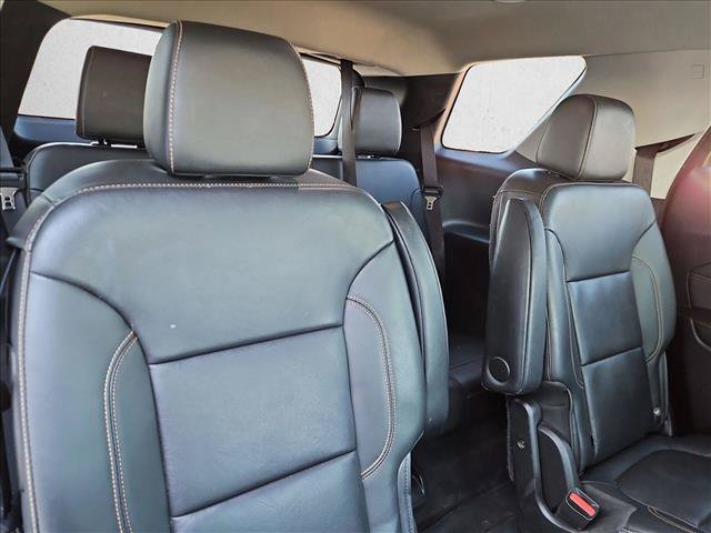 Used 2019 Chevrolet Traverse RS w/ LPO, Floor Liner Package FWD image 17