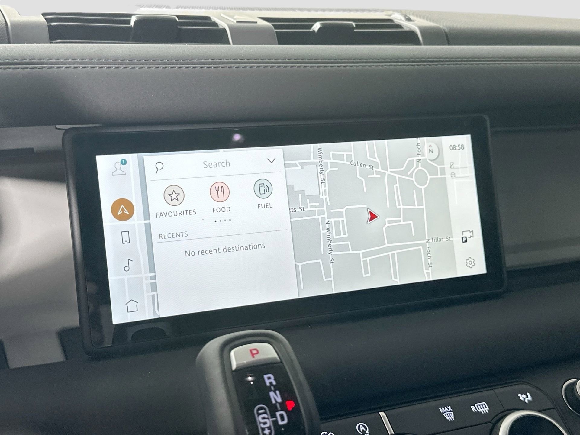 Used 2024 Land Rover Defender 110 S image 10