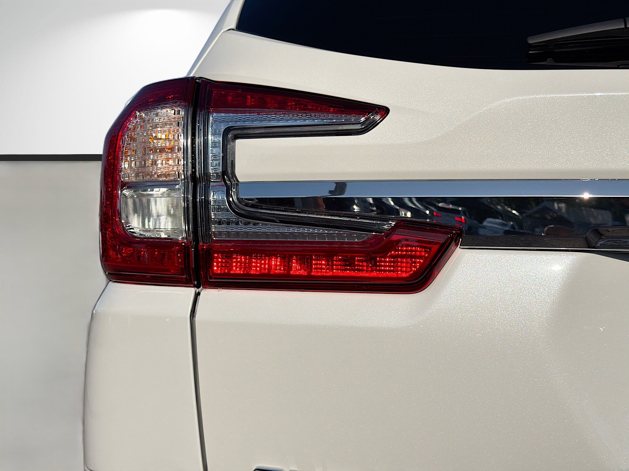 New 2026 Subaru Ascent Limited AWD/4WD image 10