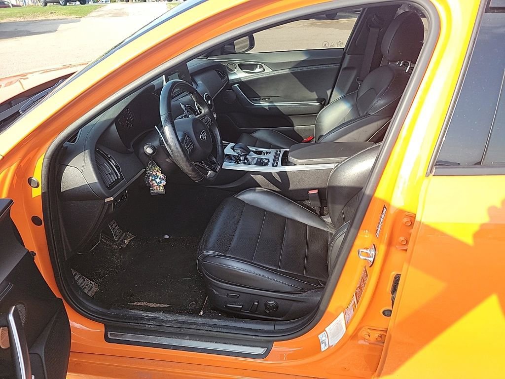 Used 2021 Kia Stinger GT2 image 22