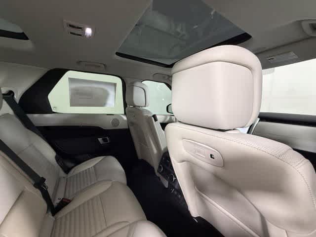 New 2026 Land Rover Discovery S AWD/4WD image 29