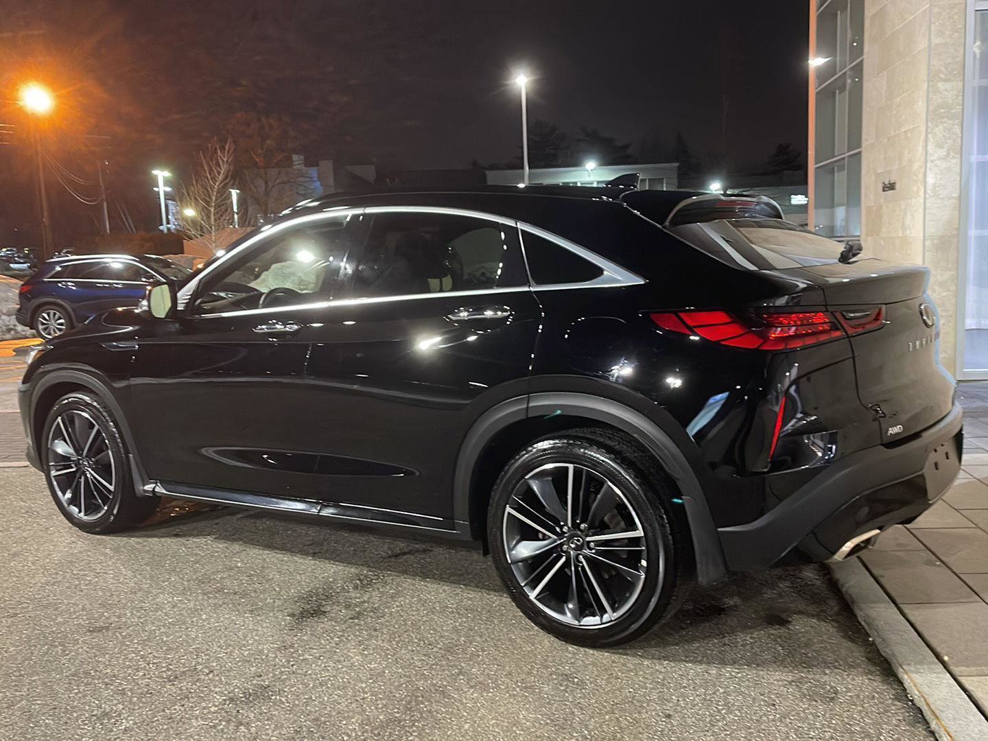 Certified 2025 INFINITI QX55 Essential image 4