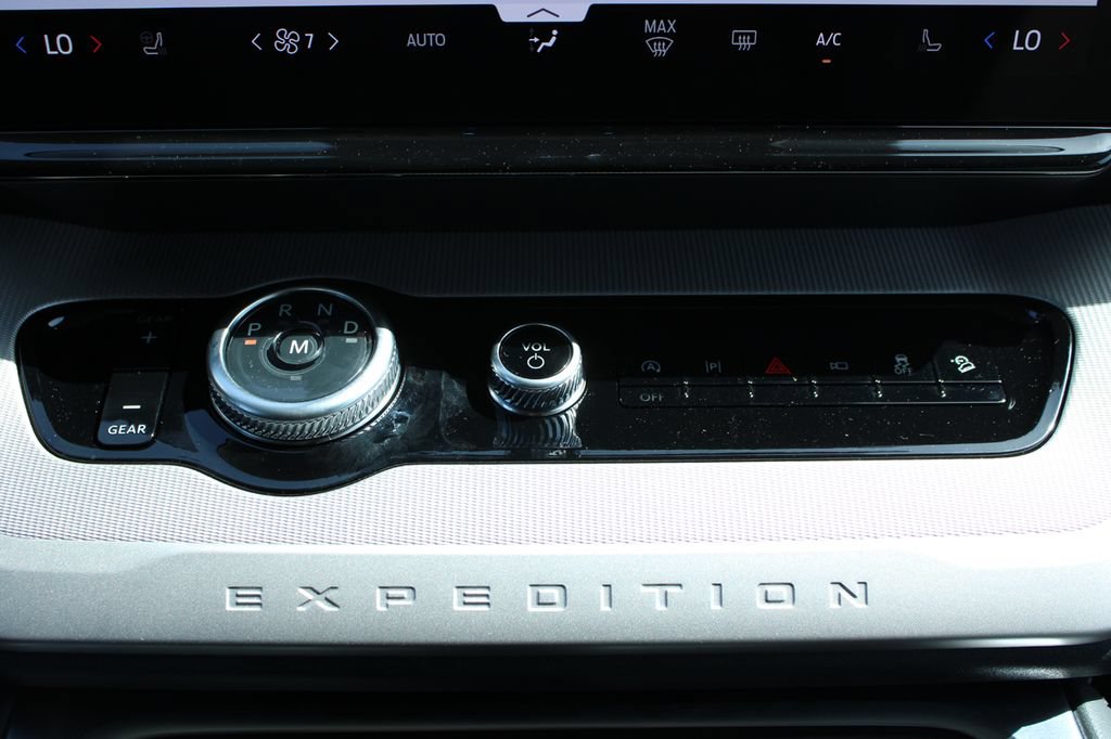 New 2027 Ford Expedition Active AWD/4WD image 34