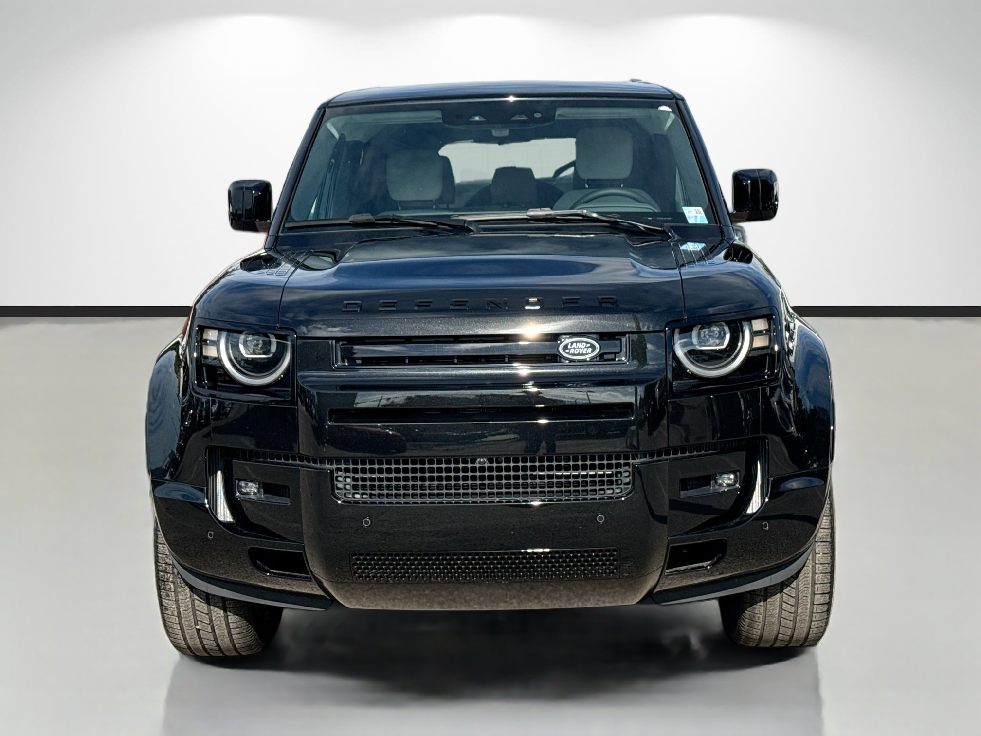 New 2026 Land Rover Defender 110 X-Dynamic SE image 8
