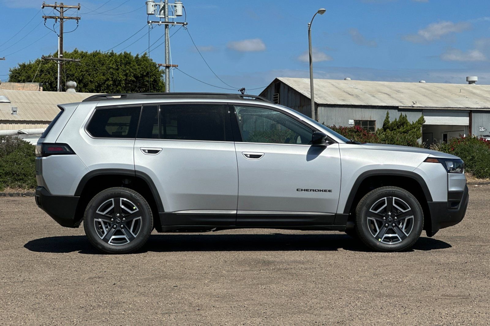 New 2026 Jeep Cherokee Laredo AWD/4WD image 3