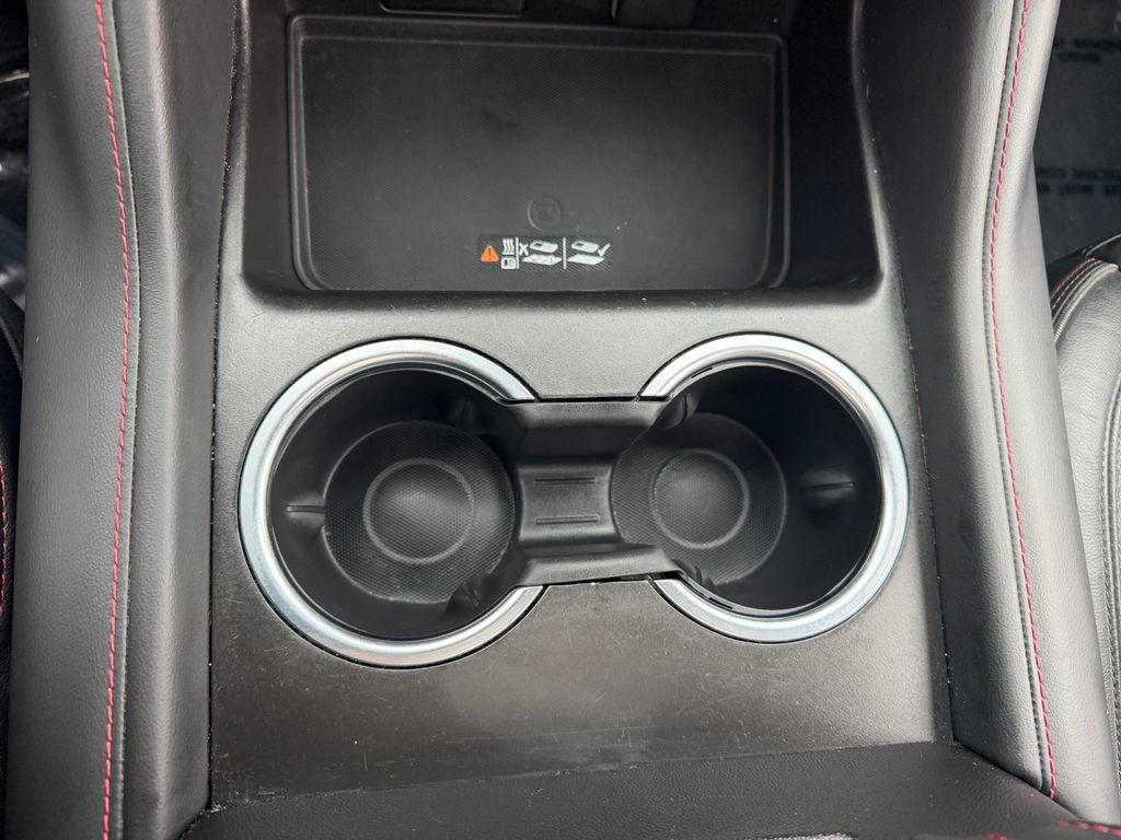 Used 2021 Chevrolet Suburban RST w/ Luxury Package image 21