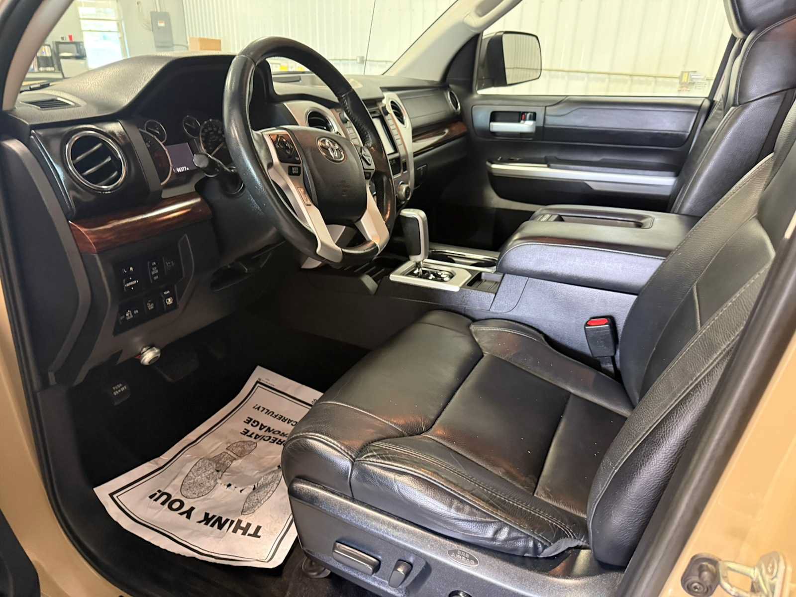 Used 2017 Toyota Tundra Limited w/ Limited Premium Package AWD/4WD image 20