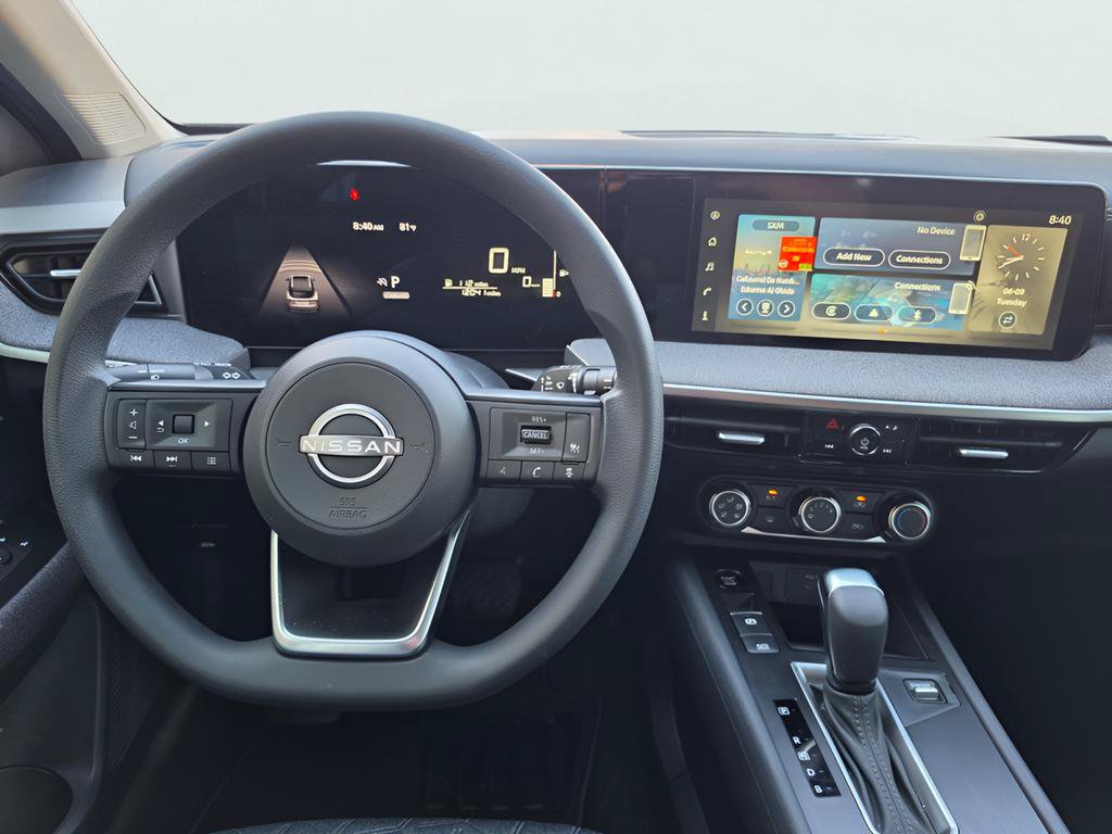 Used 2025 Nissan Kicks SV FWD image 22