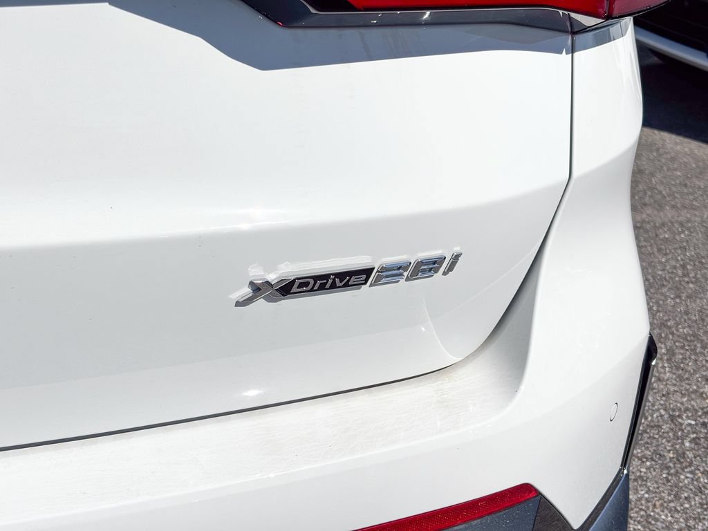 New 2026 BMW X1 xDrive28i w/ Technology Package AWD/4WD image 7