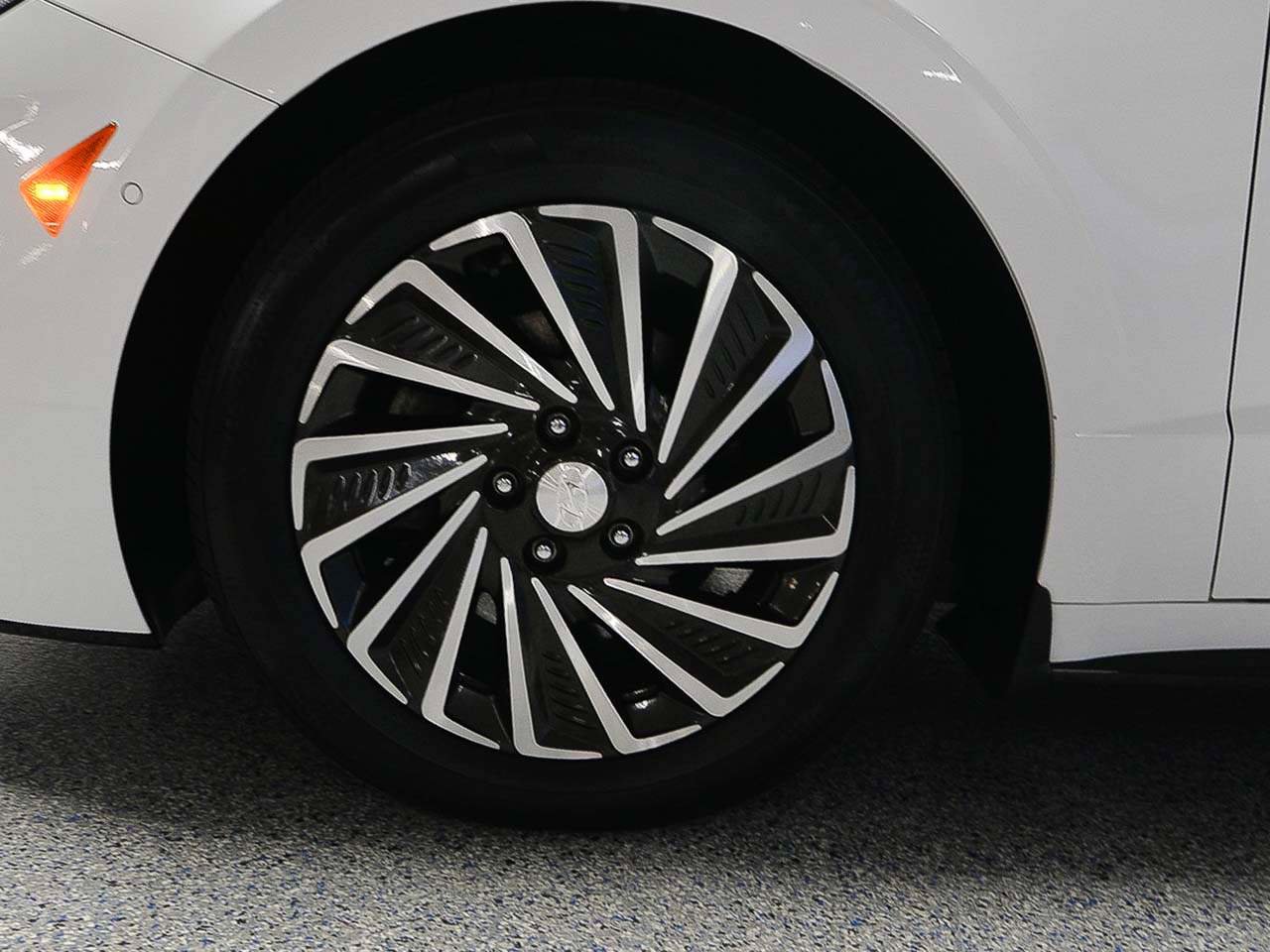 Used 2022 Hyundai Sonata Limited w/ Cargo Package image 5