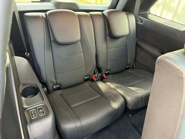 Used 2024 Mercedes-Benz GLS 450 4MATIC image 32