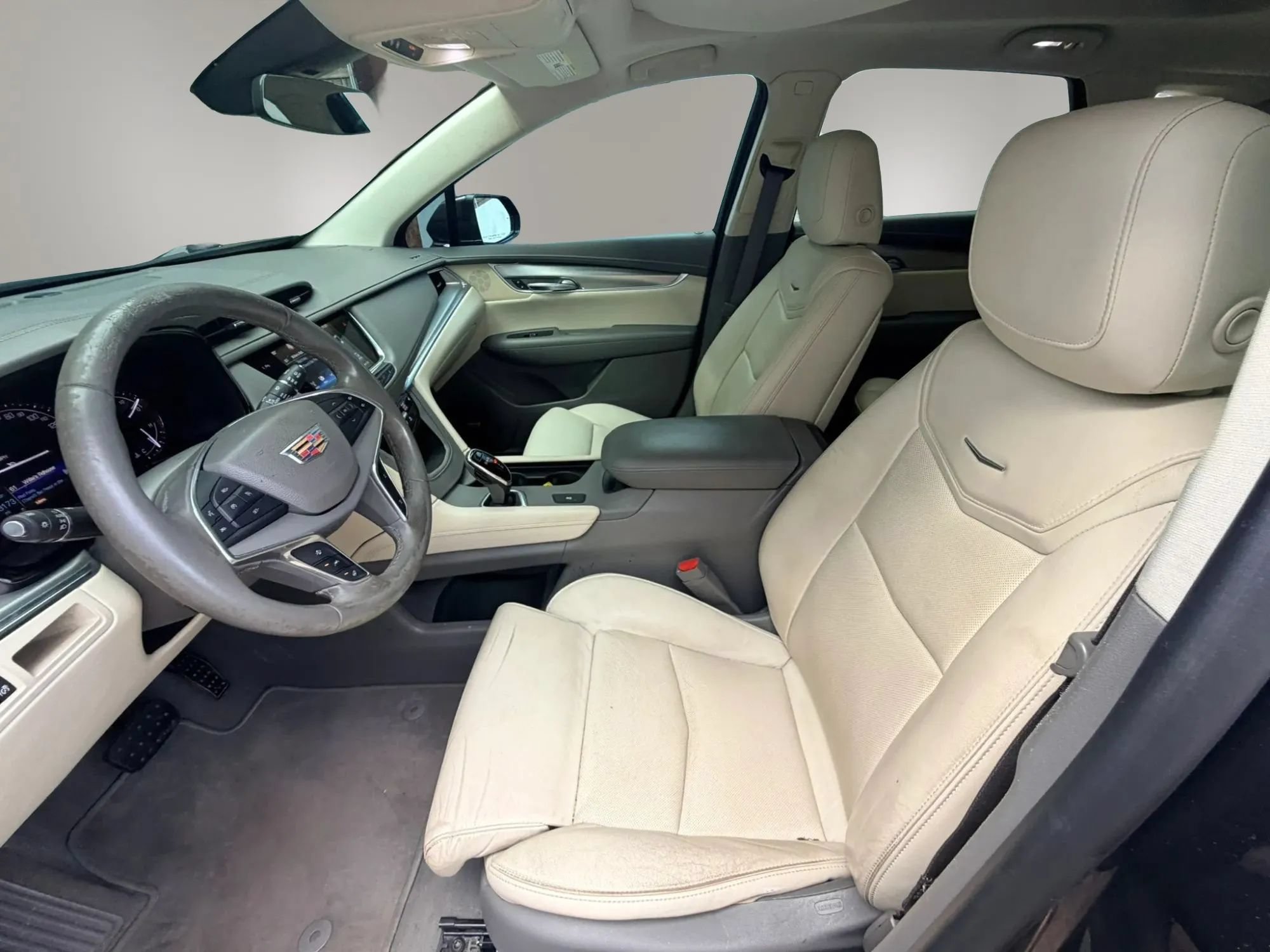 Used 2017 Cadillac XT5 Luxury w/ Driver Awareness Package FWD image 24
