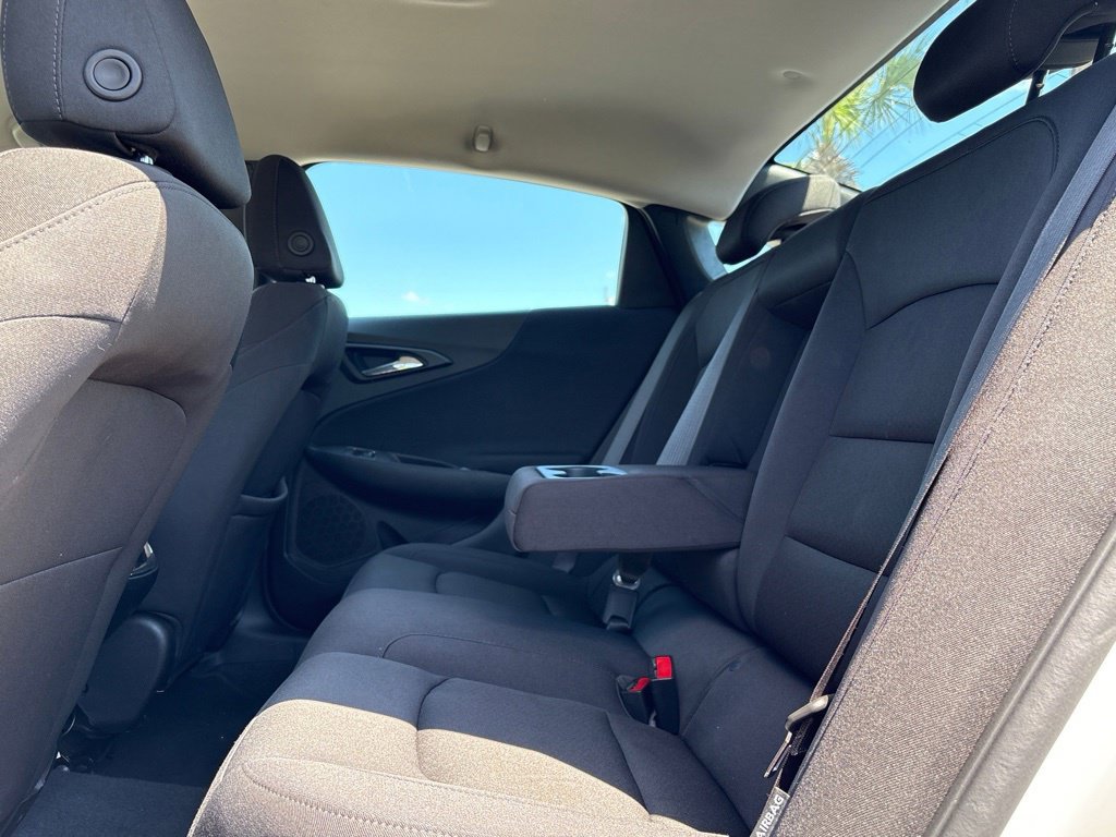 Used 2024 Chevrolet Malibu LT FWD image 30