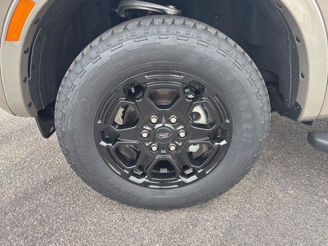 Used 2025 Ford Ranger XLT AWD/4WD image 10