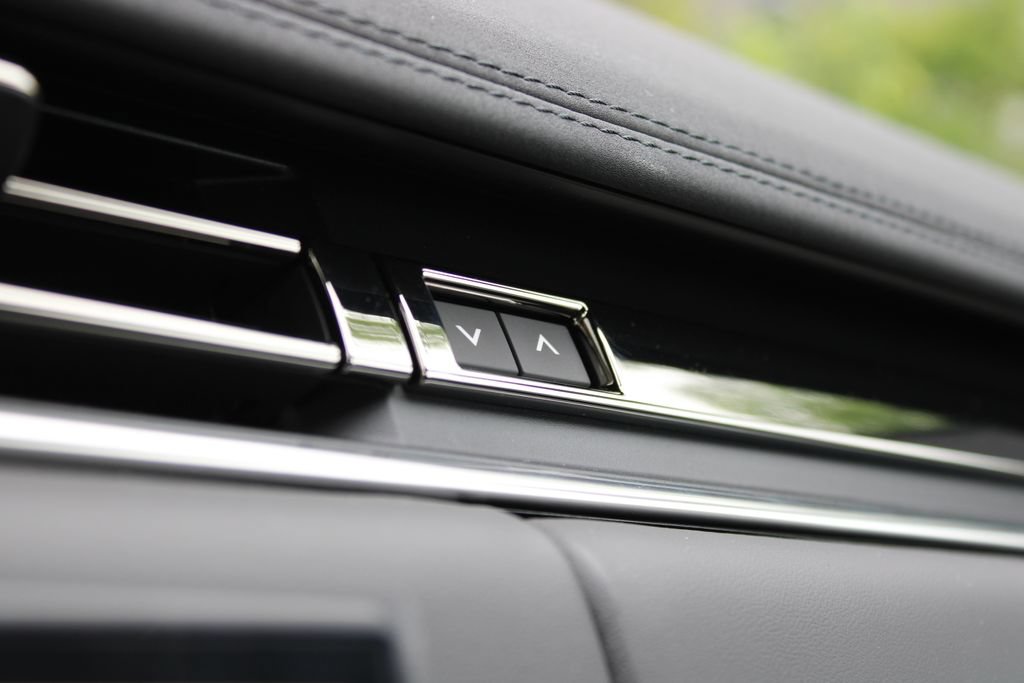 New 2026 Land Rover Range Rover SE AWD/4WD image 18