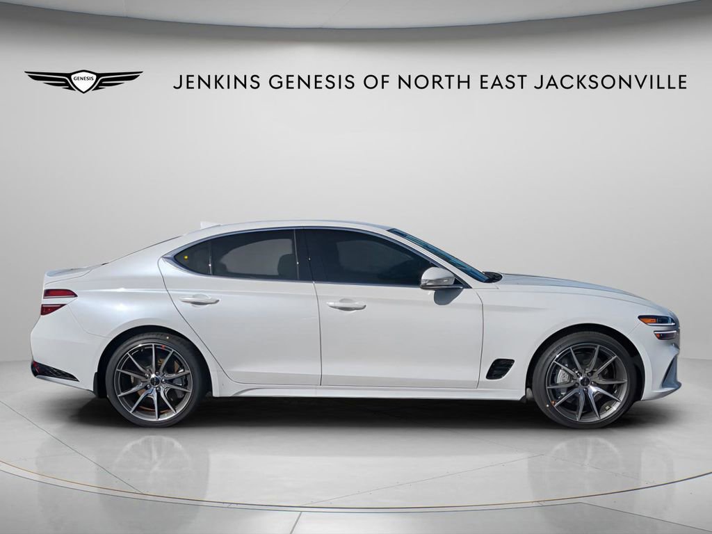 Used 2025 Genesis G70 2.5T image 5