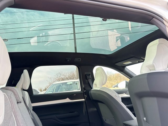 New 2025 Volvo EX90 Ultra image 14