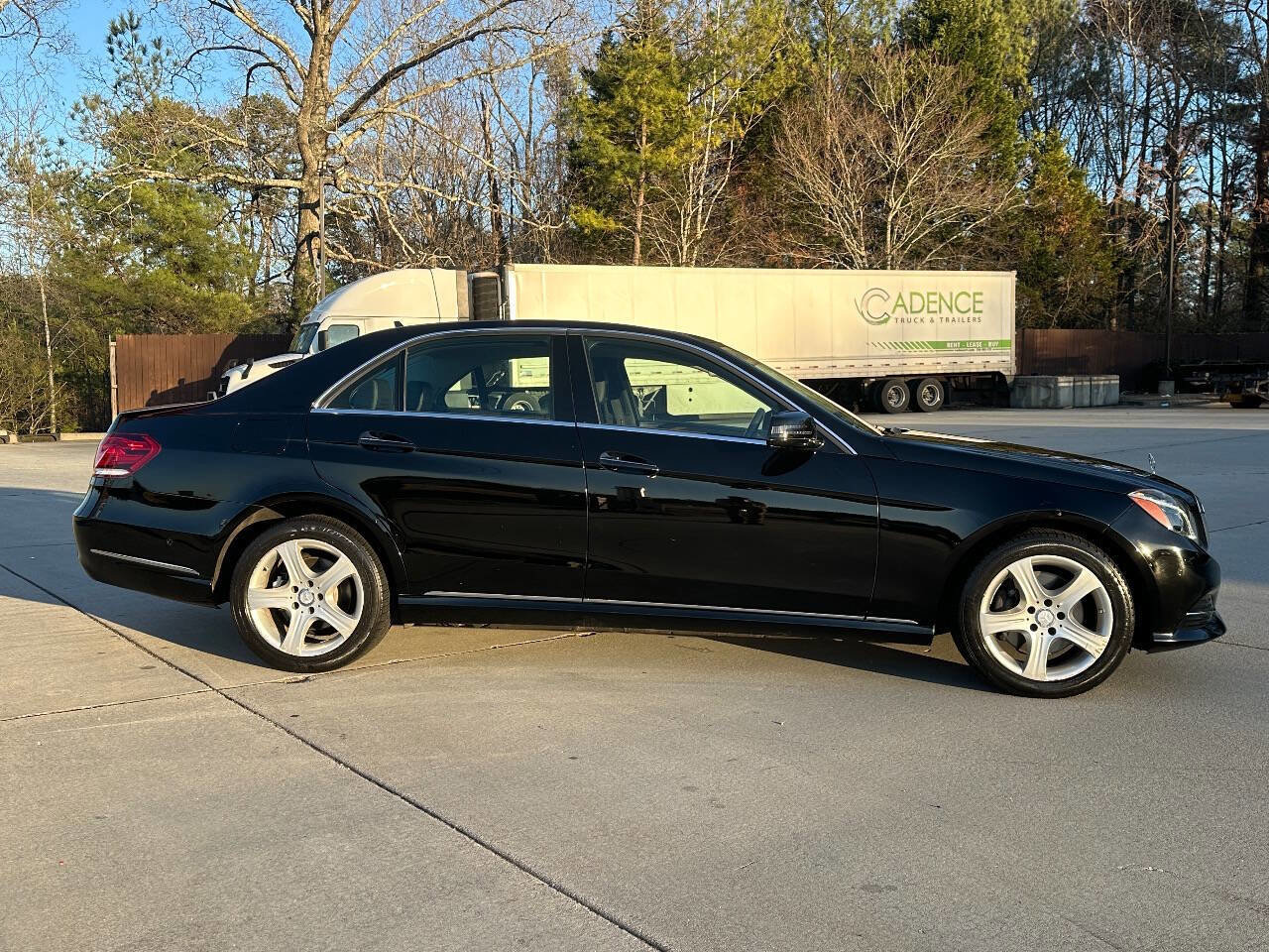 Used 2014 Mercedes-Benz E 350 E 350 Luxury 4dr Sedan image 11