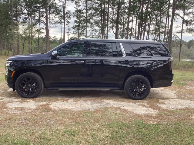 New 2025 Chevrolet Suburban Premier video 1