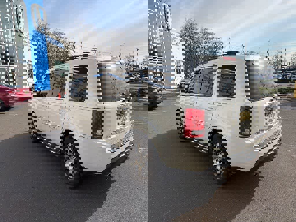 Used 2015 Honda Pilot Touring image 9