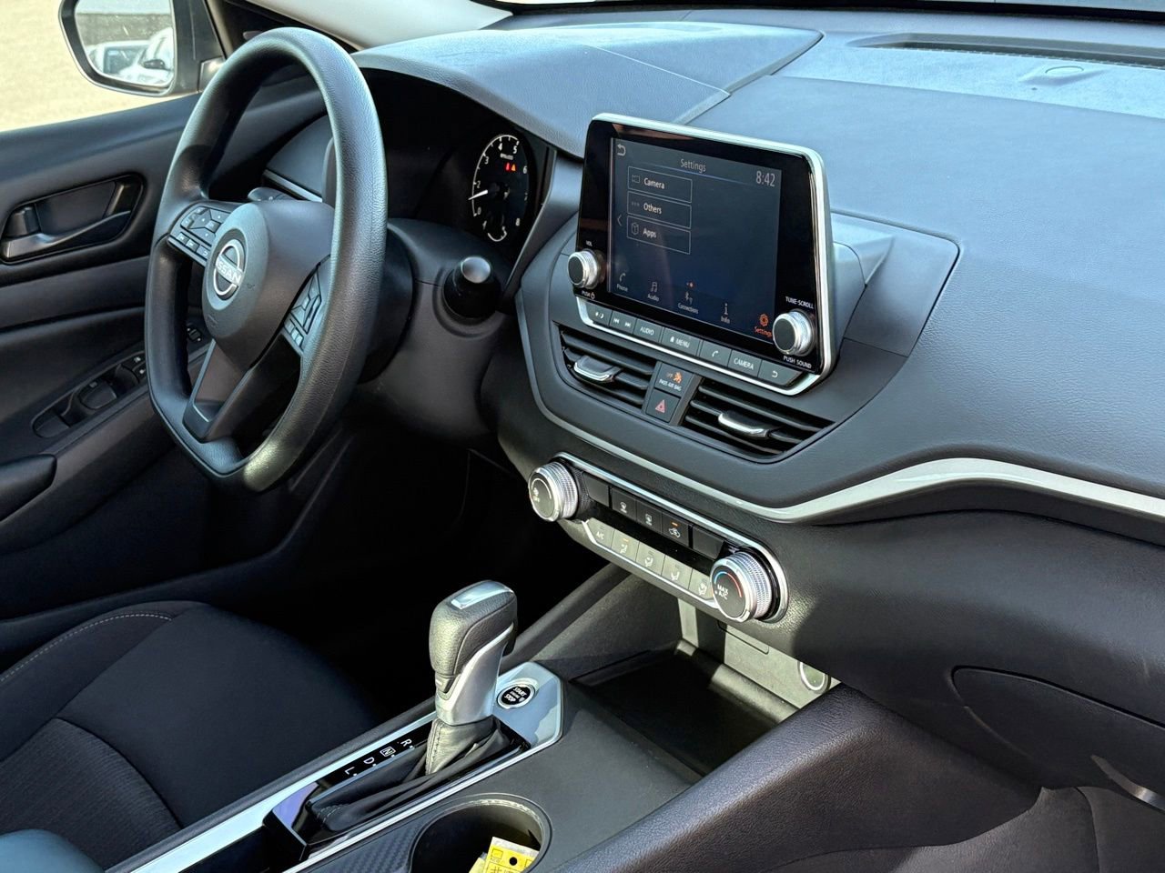 Used 2025 Nissan Altima 2.5 S image 38