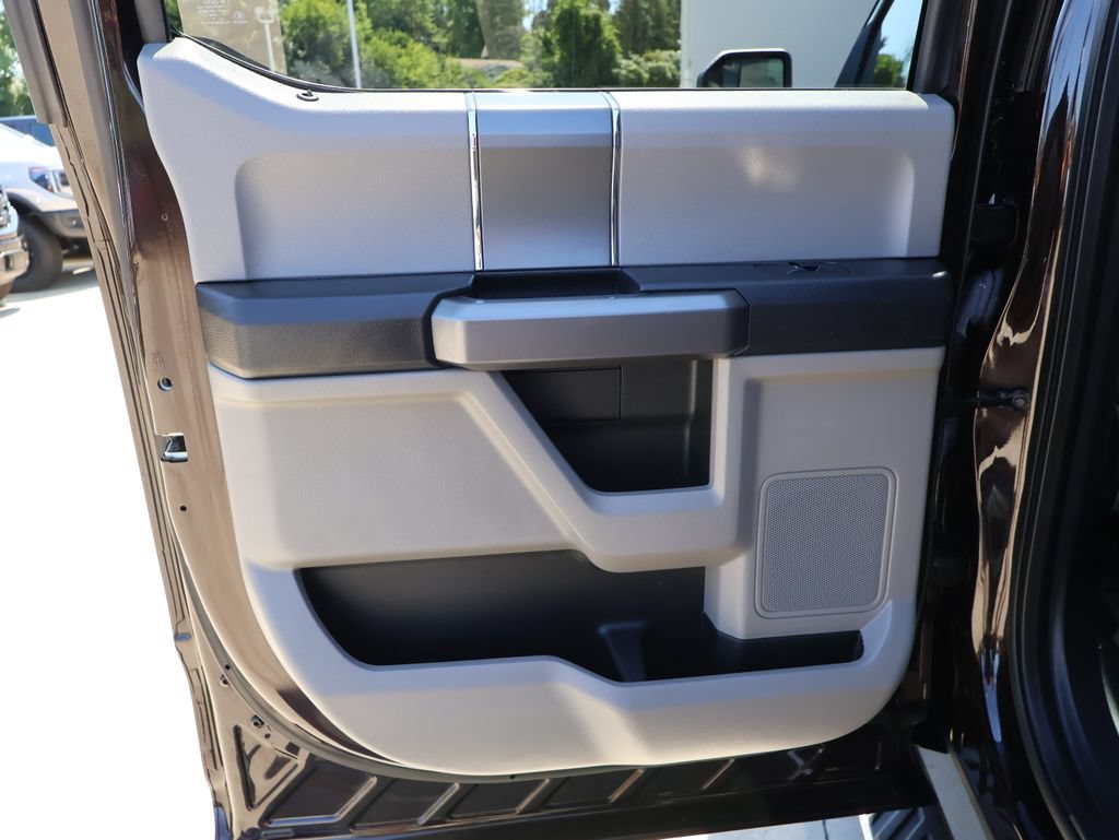 Used 2019 Ford F150 XLT w/ Equipment Group 302A Luxury AWD/4WD image 11