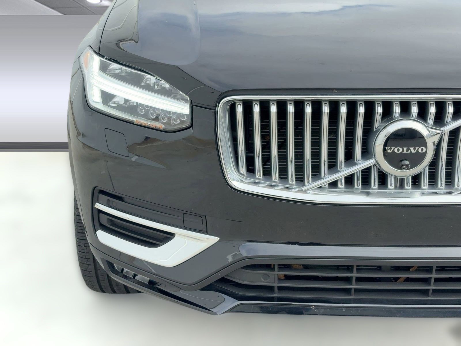 Certified 2024 Volvo XC90 B5 Plus w/ Protection Package Premier image 11