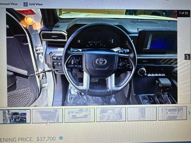 Used 2025 Toyota 4Runner SR5 AWD/4WD image 6