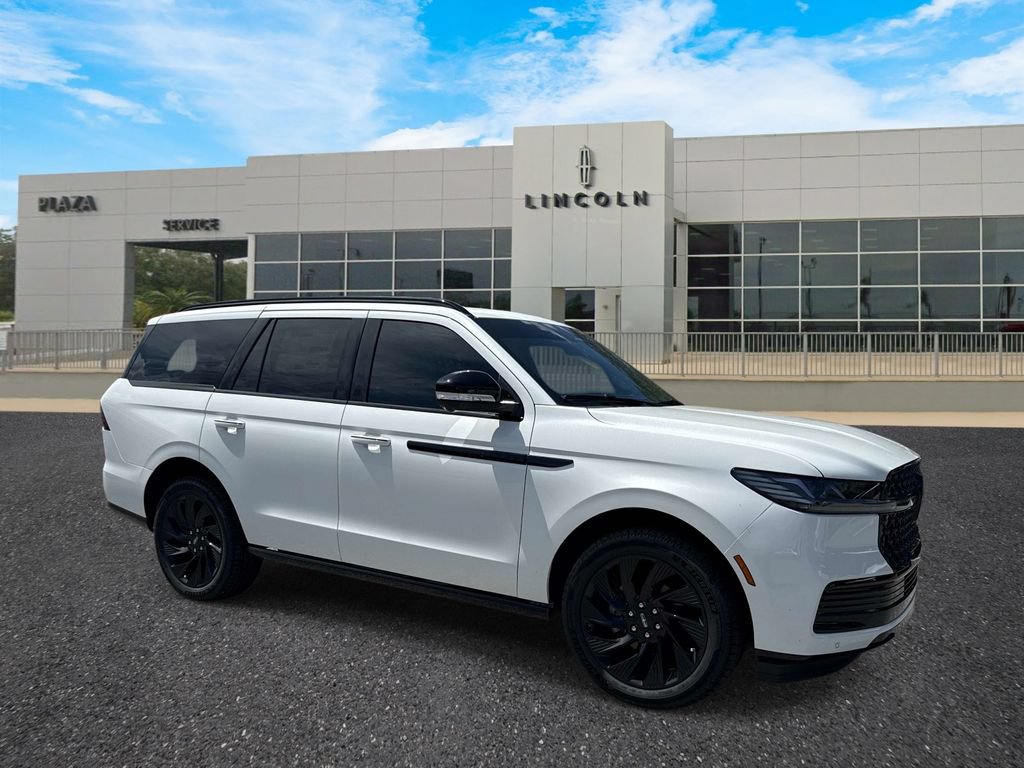 New 2027 Lincoln Navigator Reserve w/ Jet Appearance Package