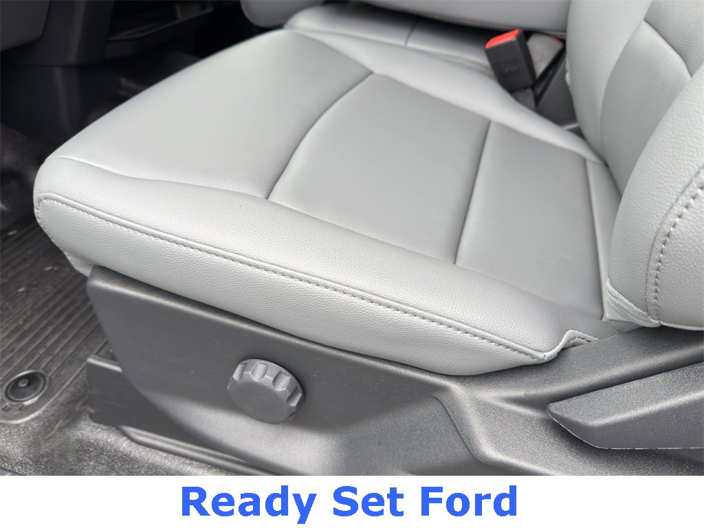 New 2026 Ford F350 XL w/ FX4 Off-Road Package image 14