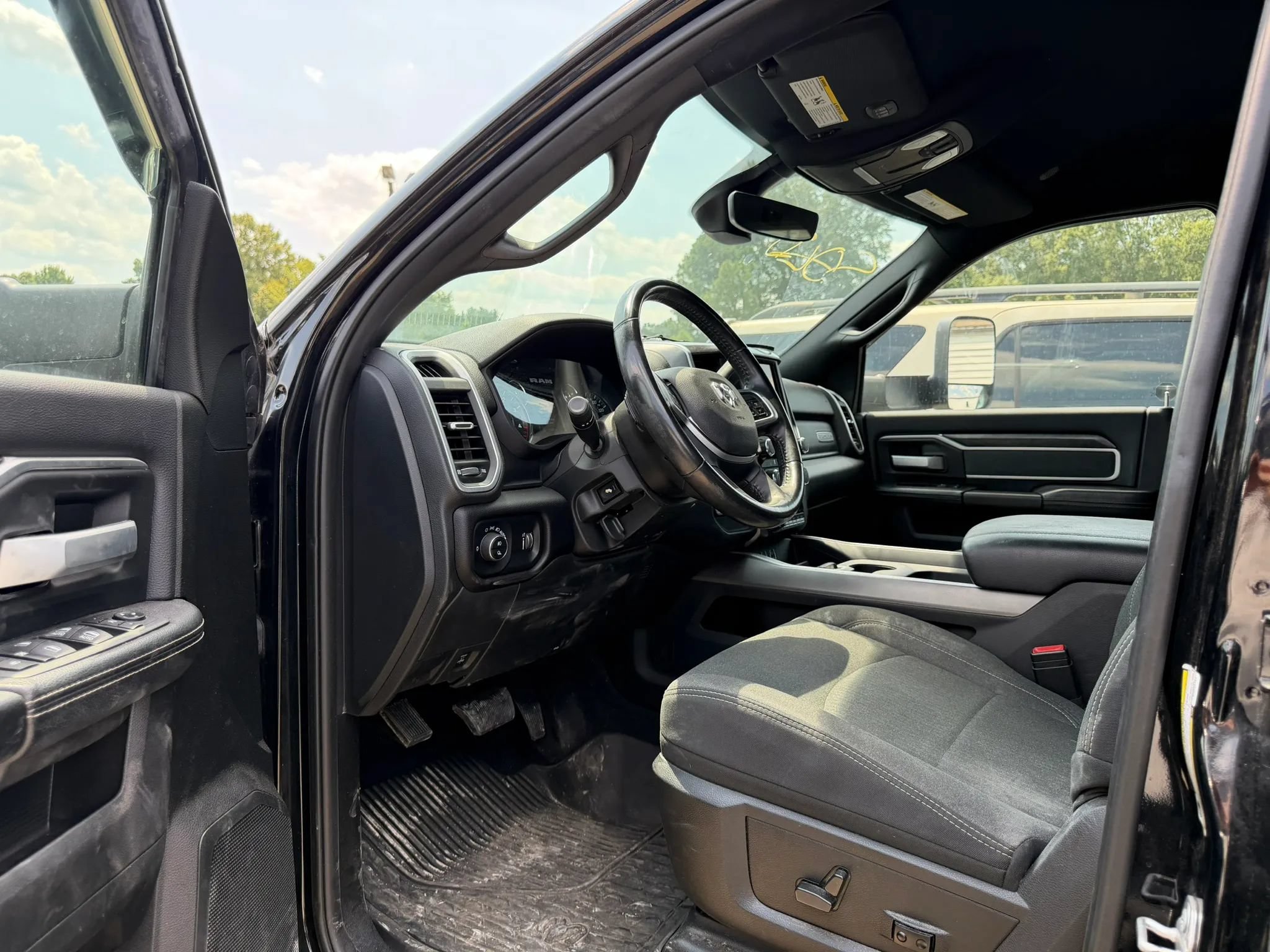 Used 2021 RAM 3500 Big Horn w/ Level 1 Equipment Group AWD/4WD image 7