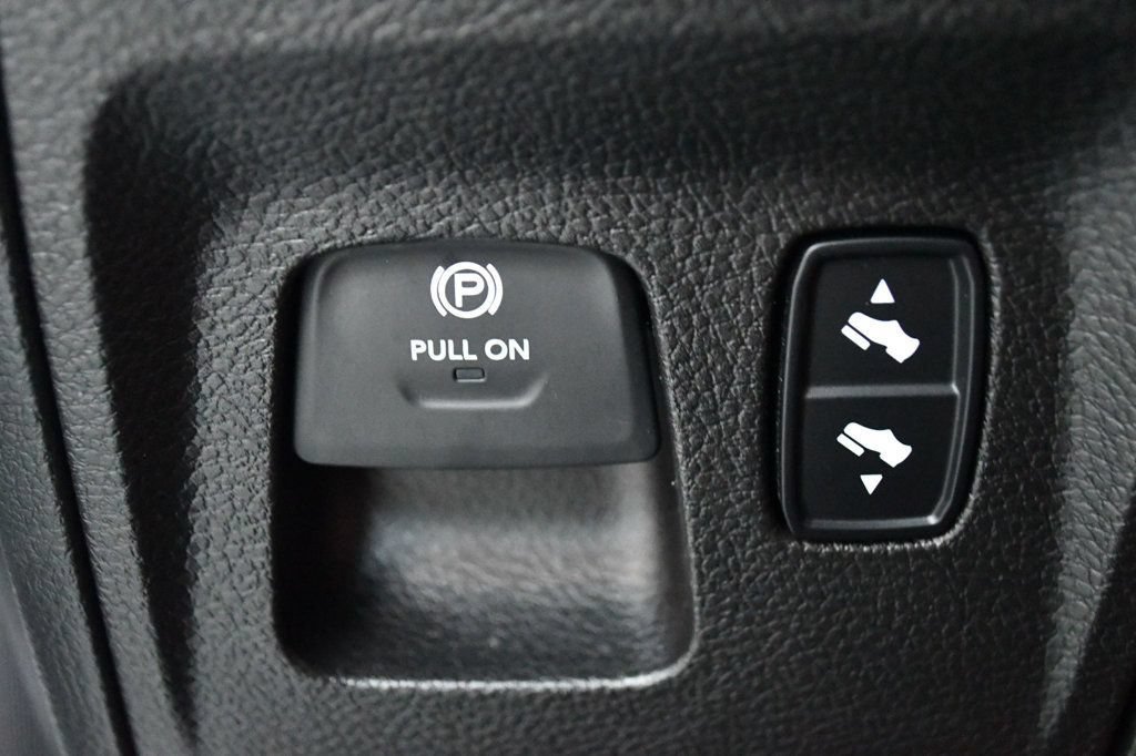 Used 2020 RAM 1500 Big Horn AWD/4WD image 62