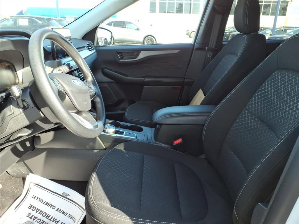 Certified 2025 Ford Escape Active image 14