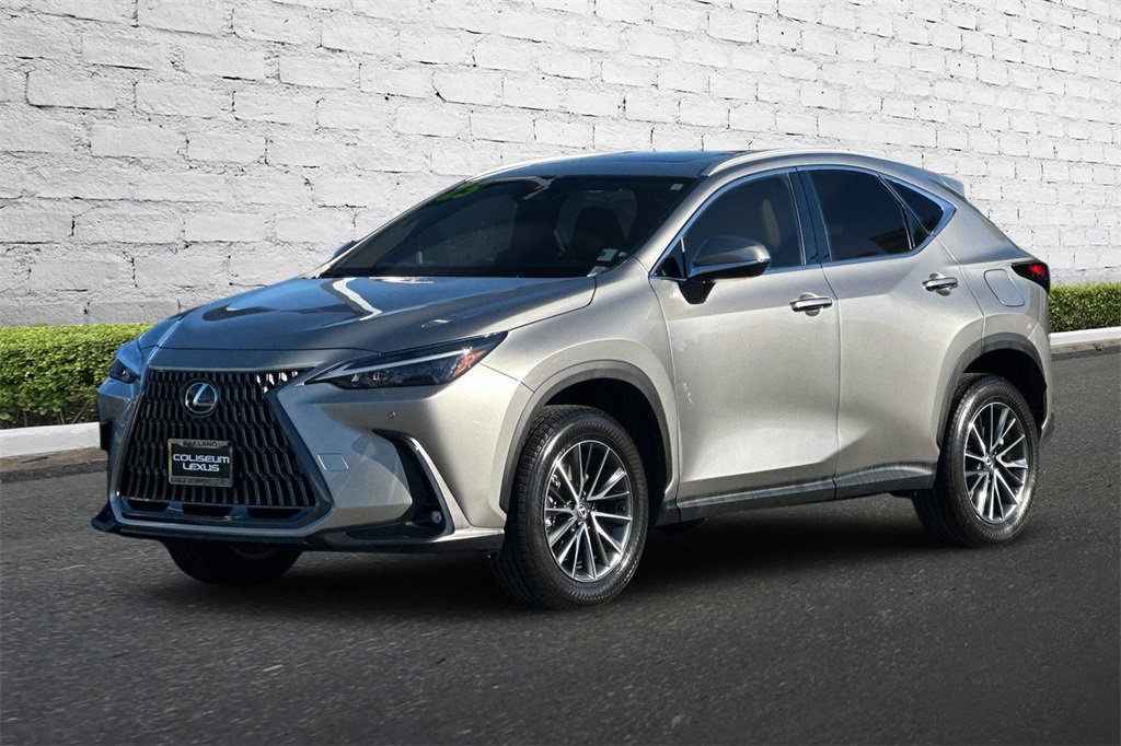 Used 2025 Lexus NX 250 FWD w/ Premium Package image 8