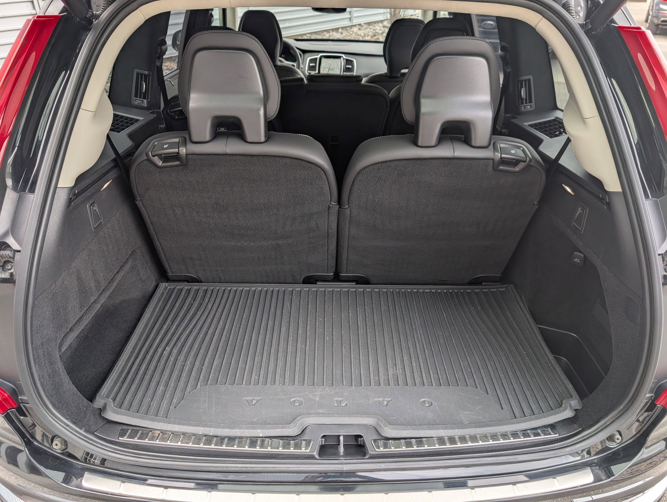 Used 2023 Volvo XC90 T8 Ultimate w/ Lounge Package AWD/4WD image 30